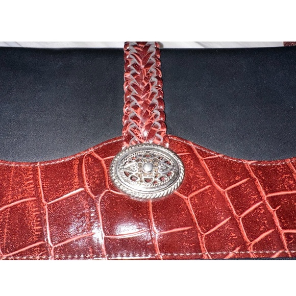 Unbranded Black Flap Crossbody Purse with Silver Tone Hardware - Picture 10 of 10